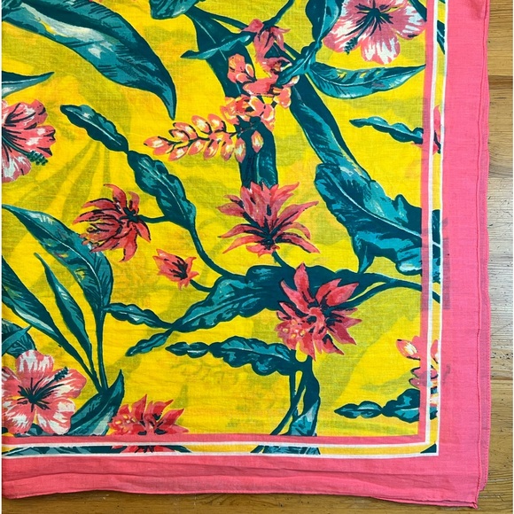 Over-sized Scarf - Picture 3 of 4